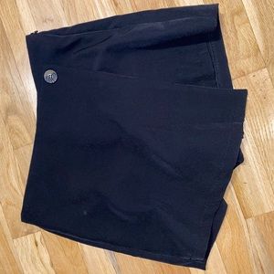 Black skort